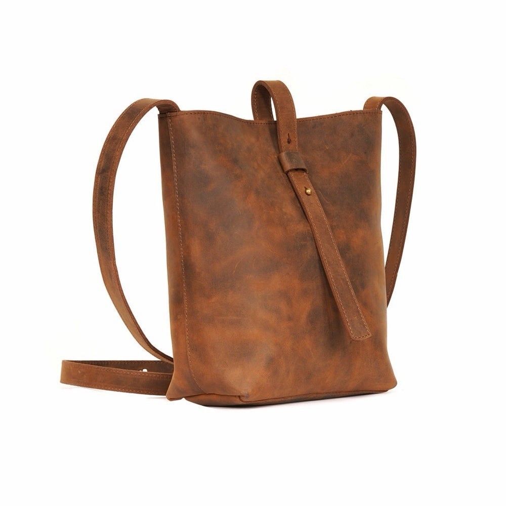 Melbourne Leather Co Travel in Style Genuine Leather Crossbody Bag